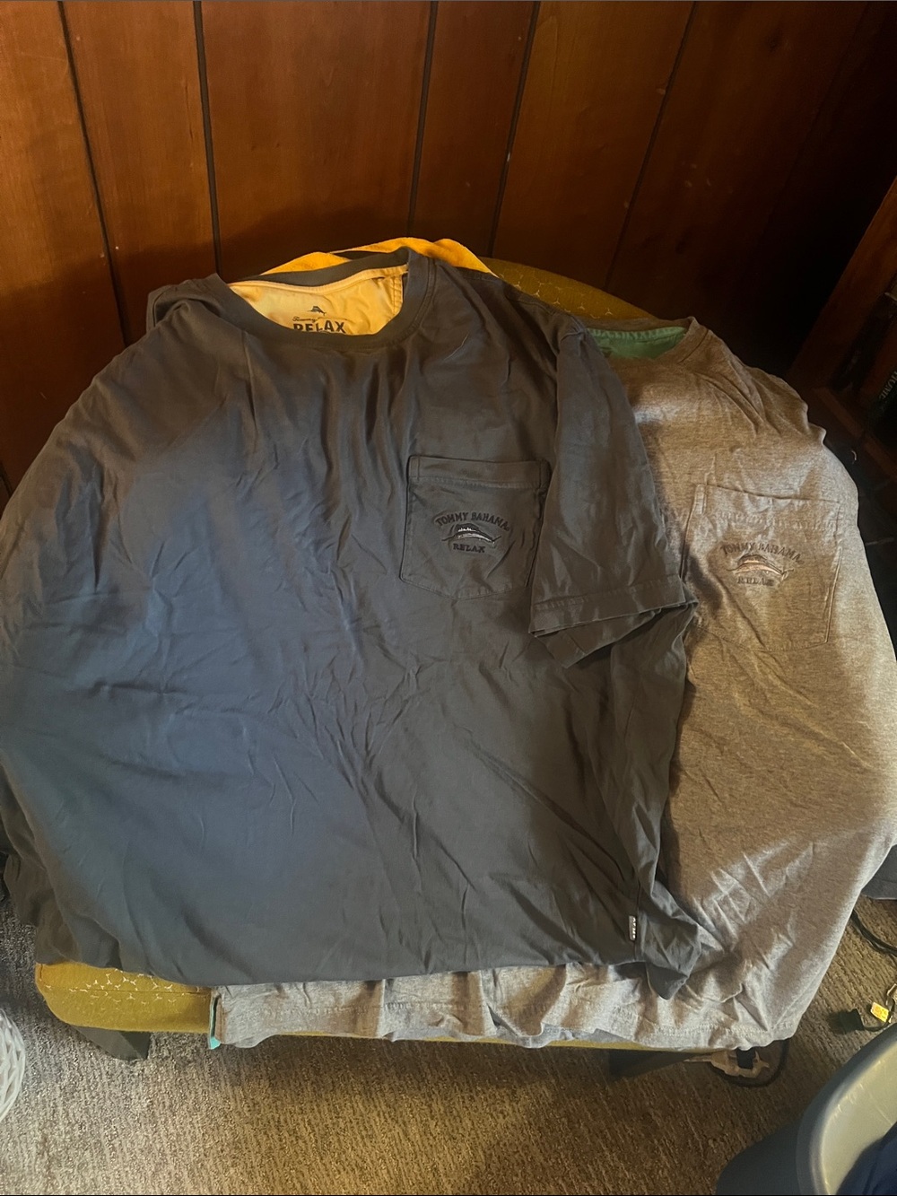 2 Tommy Bahama Short Sleeve Pocket Tees in Charcoal and Heather Gray